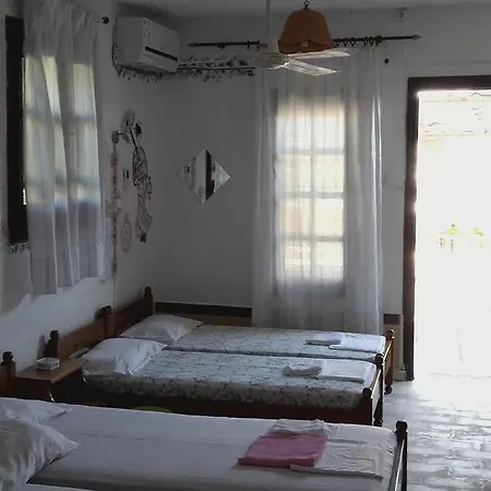 Apartment Theoxenia *