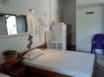 Theoxenia شقة Pteleós